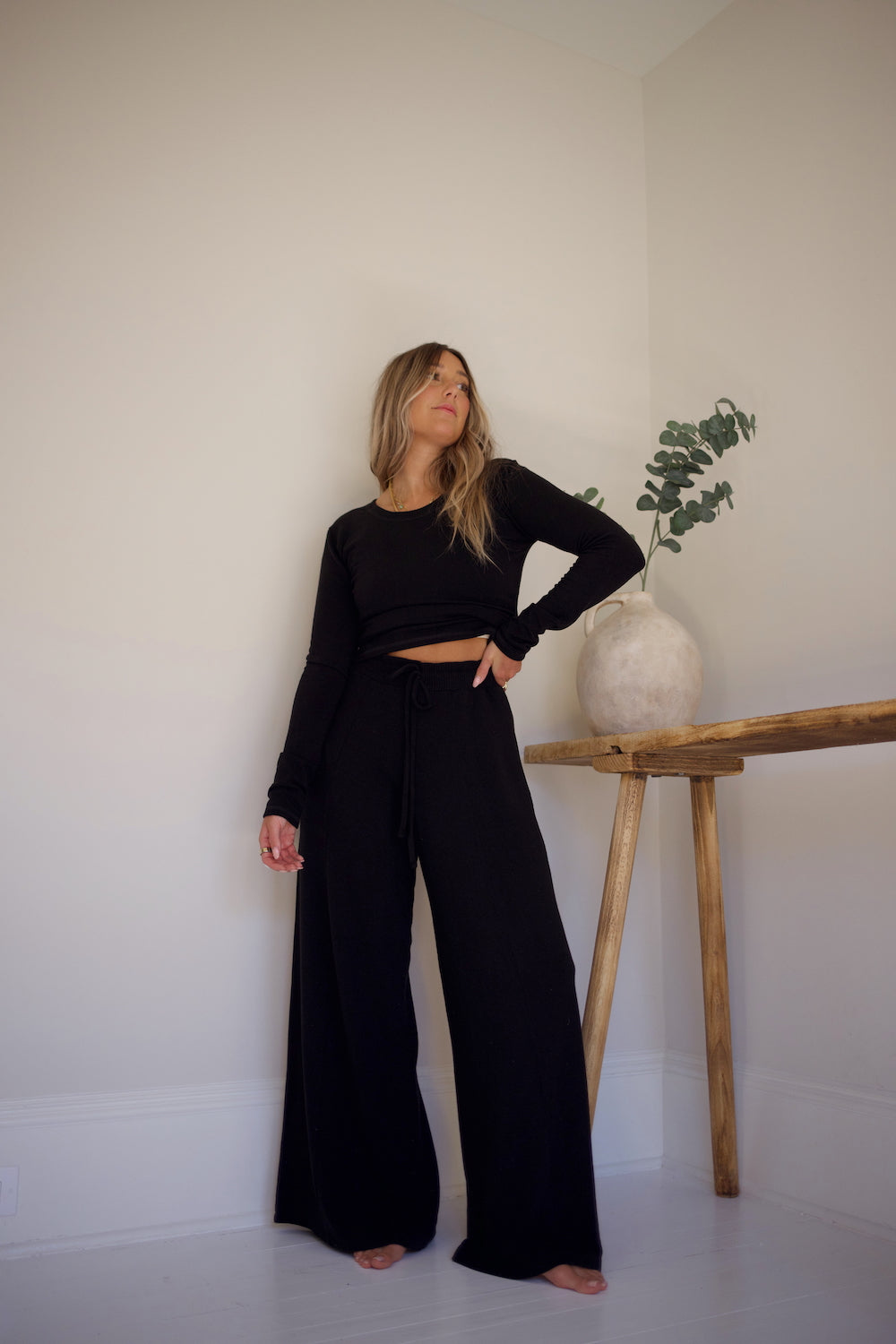 Sweater Essential Pant - Black