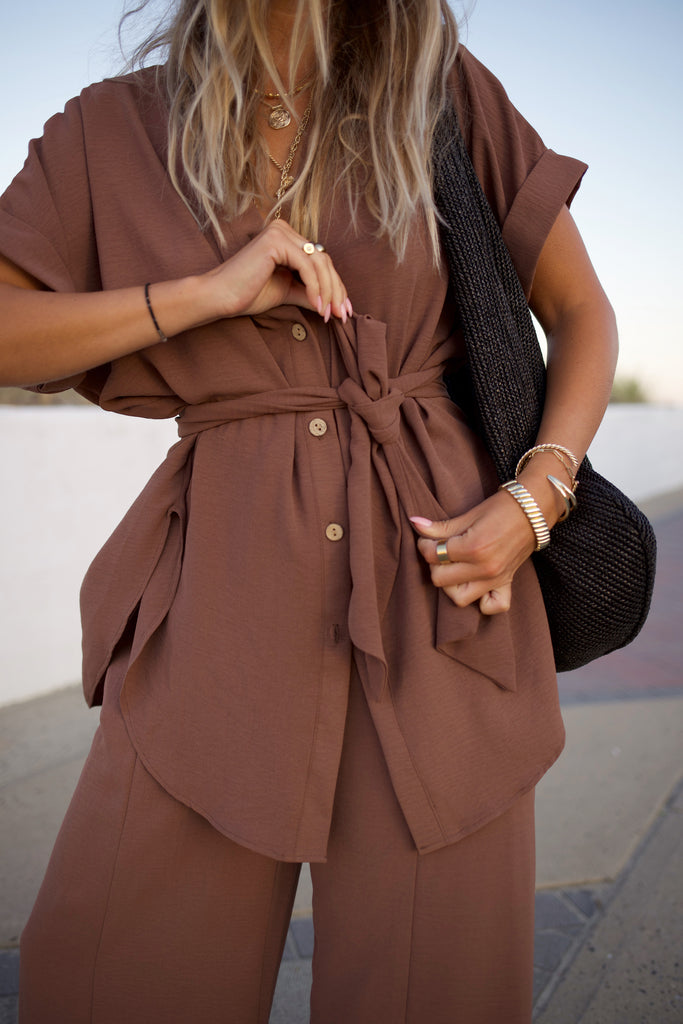 Essential Short Sleeve Button Down - Sepia (Cocoa Brown)