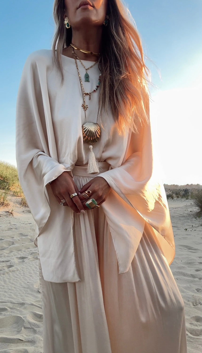 Zoey Cape Top - Vanilla