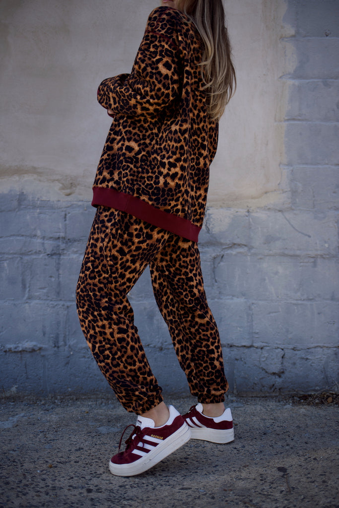 Oversized Boyfriend Crewneck Sweatshirt - Leopard