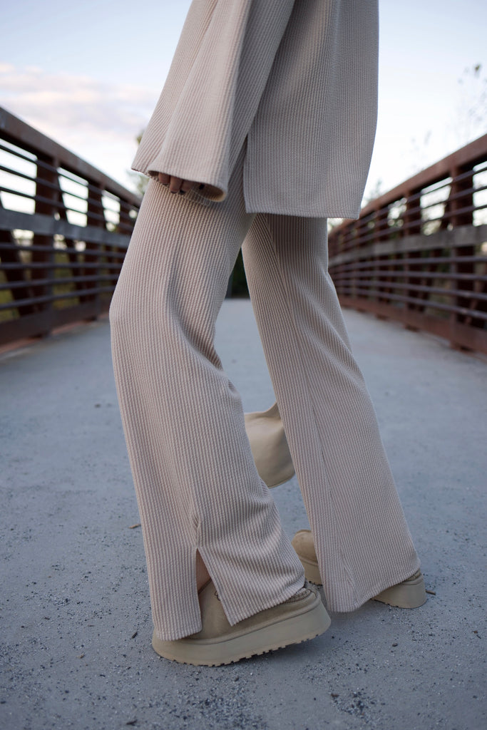 Ribbed Knit Fitted Flare Pant - Stone