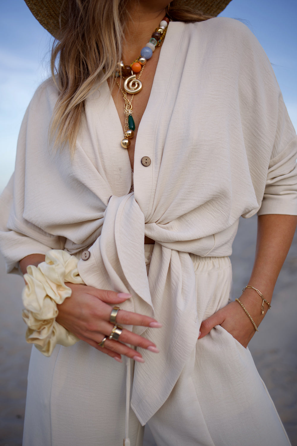 Essential Button Down - Sand
