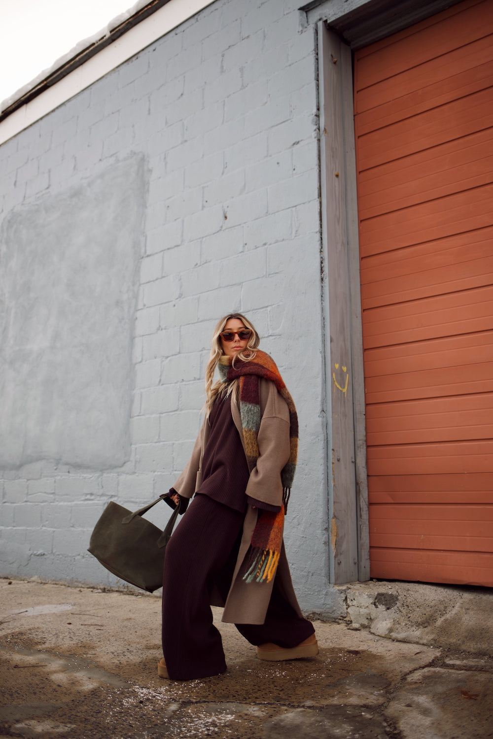 Emma Ribbed Sweater Pant - Chocolate