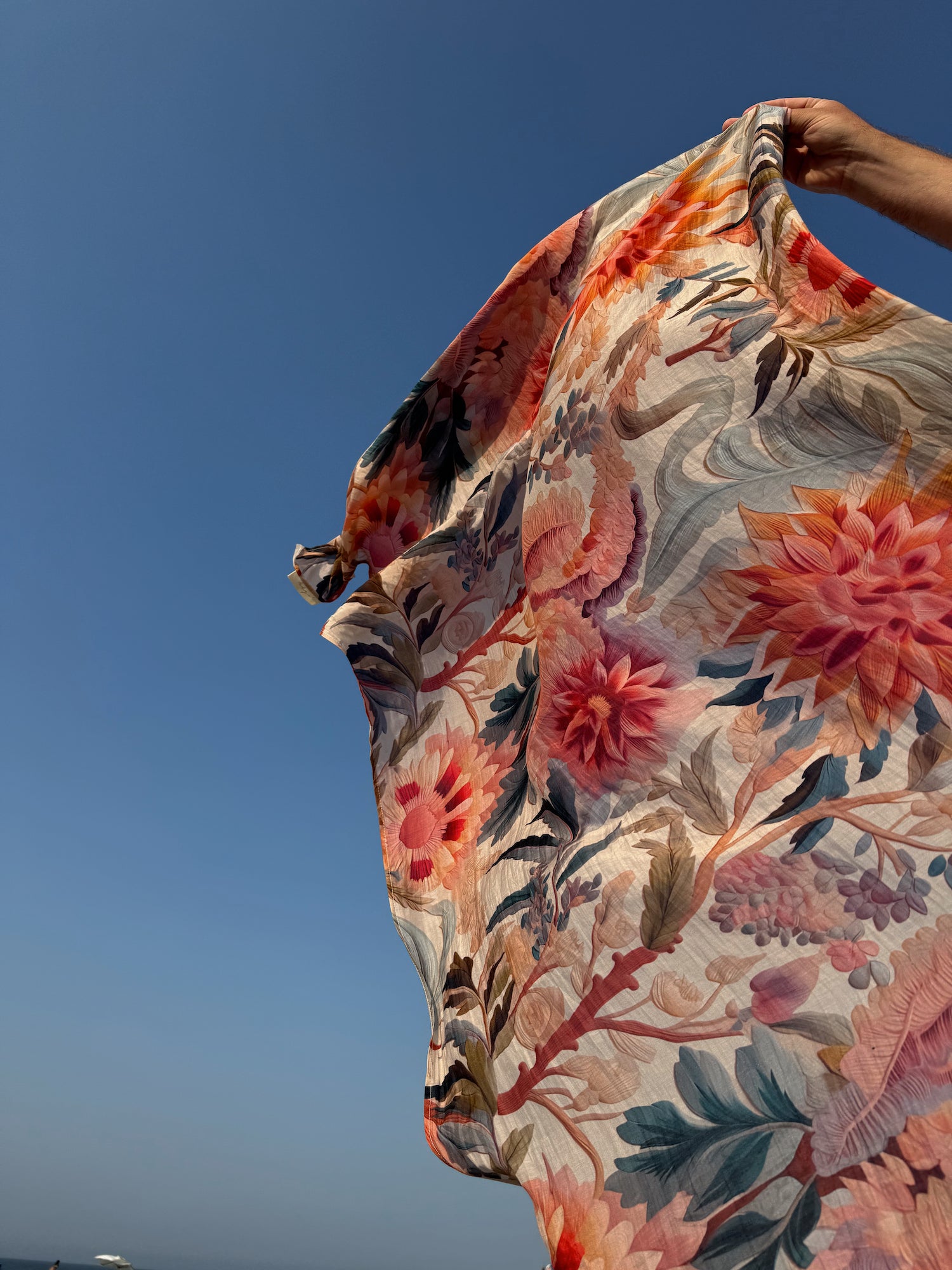 Floral Pareo - Parchment